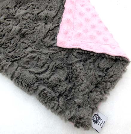 oyster-pink-dots-dog-binkey-blanket